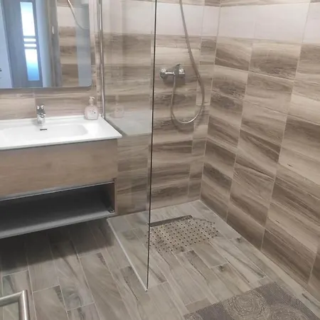 Apartment Kazinczy Balatonalmadi
