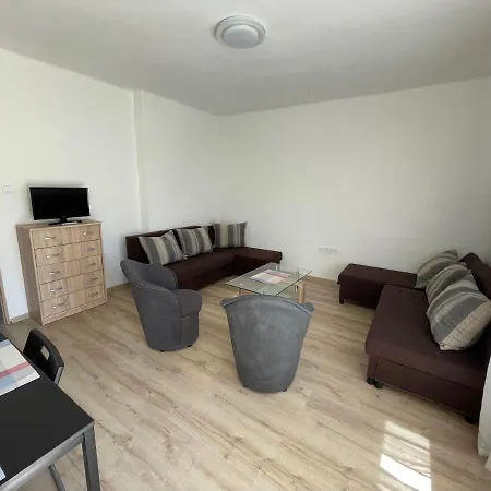 Kazinczy Apartment *